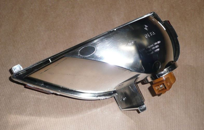 Lampa przeciwmgłowa Renault Megane IV tył lewa