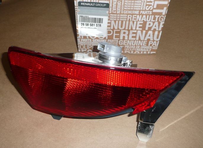 Lampa przeciwmgłowa Renault Kadjar tył lewa