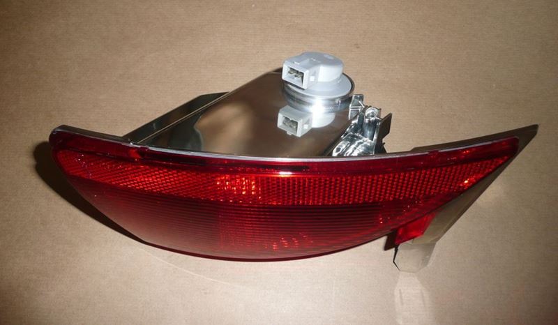 Lampa przeciwmgłowa Renault Kadjar tył lewa