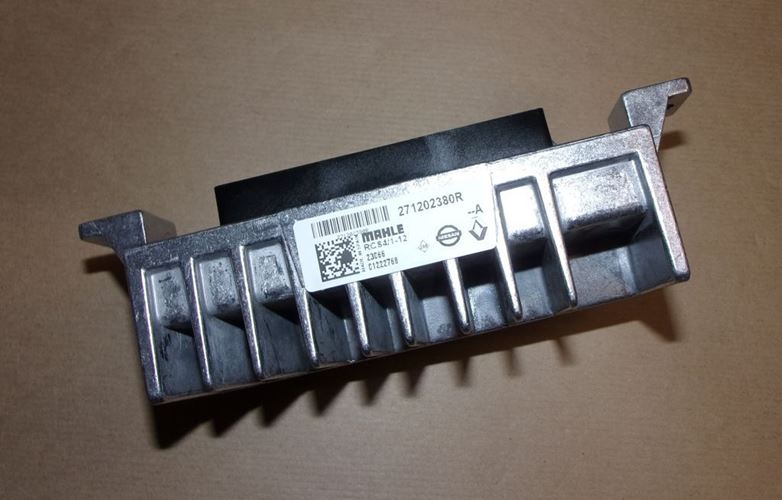 Przekaźnik świec żarowych Renault Master III