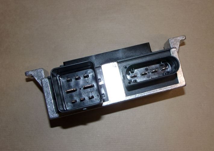 Przekaźnik świec żarowych Renault Master III