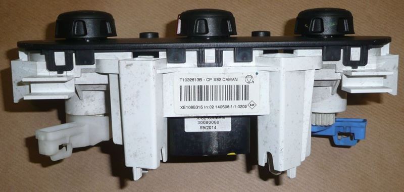 Panel sterowania nawiewu Renault Trafic III