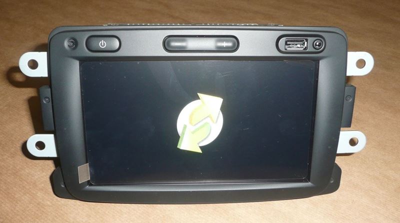 Ekran dotykowy multifunkcyjny Renault Trafic III