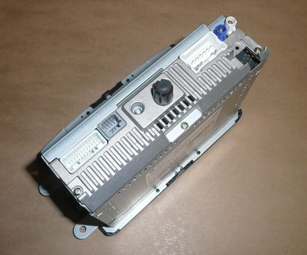 Ekran dotykowy multifunkcyjny Renault Trafic III