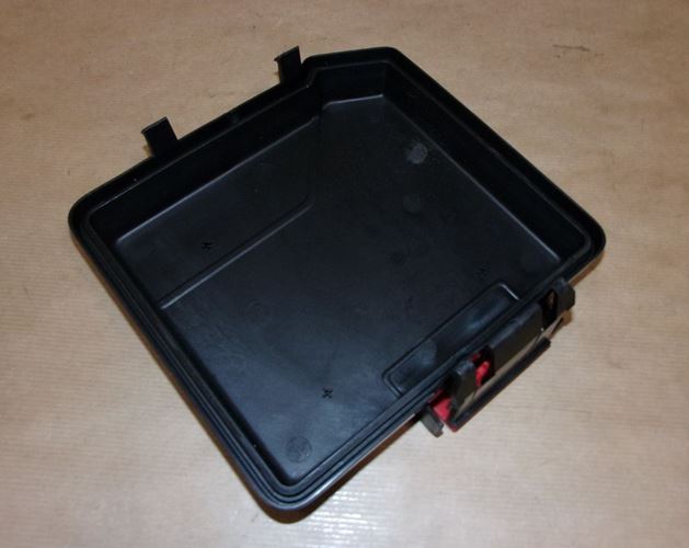 Pokrywa skrzynki bezpieczników Renault Laguna III Latitude