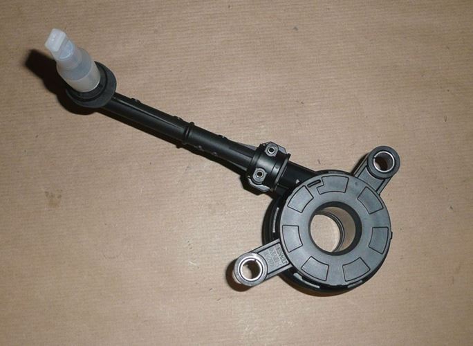 Łożysko sprzęgła siłownik Renault Megane III 1.9 Dci