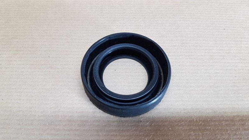 Uszczelniacz Półosi Prawy Mały Oryginał PSA