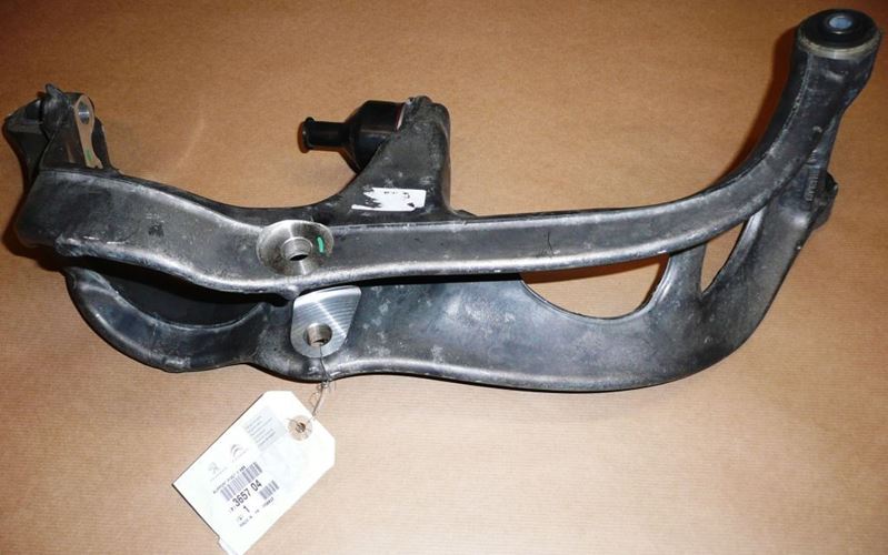 Zwrotnica Citroen C5 C6 Peugeot 407 przód prawa