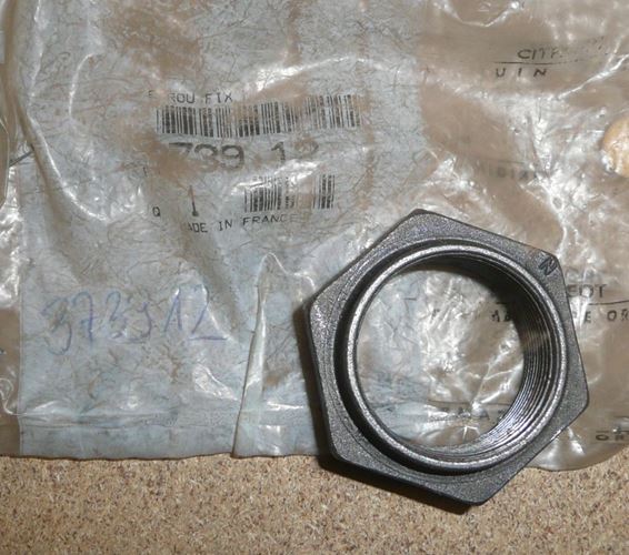 Nakrętka piasty koła Peugeot Partner