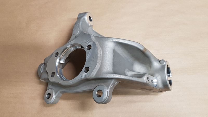 Zwrotnica Renault Austral przód prawa