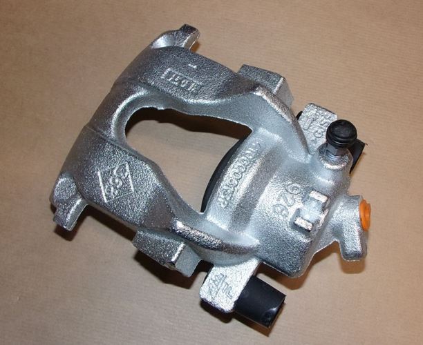 Zacisk hamulca Renault Clio IV przód prawy