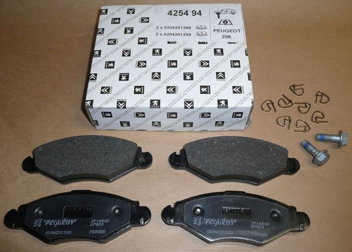 Klocki hamulcowe Peugeot 206 1.1i 1.4i 1.4 Hdi przód