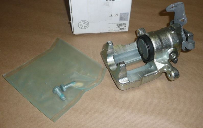 Zacisk hamulca Citroen C8 Peugeot 807 tył prawy