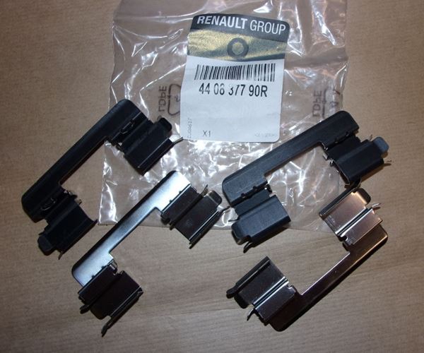 Blaszki klocków hamulcowych Renault Kangoo II