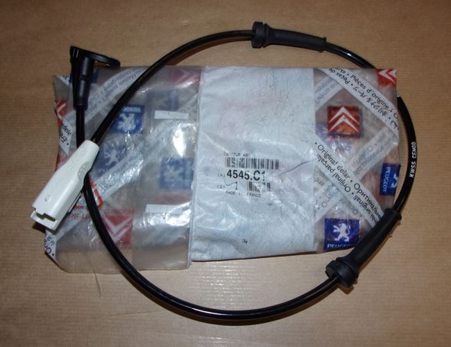 Czujnik ABS Citroen C4 Peugeot 307 04-11 przód P=L