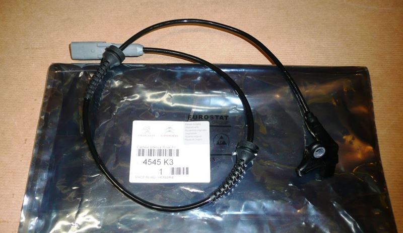 Czujnik ABS Citroen C4 Peugeot 307 04-11 przód P=L