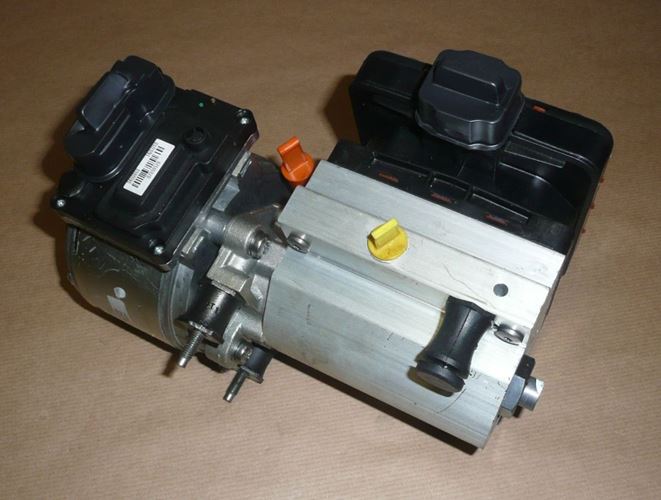 Pompa hydrauliczna Citroen C5 III 2.2 Hdi