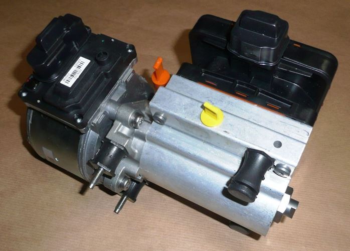 Pompa hydrauliczna Citroen C5 III 2.0 Hdi