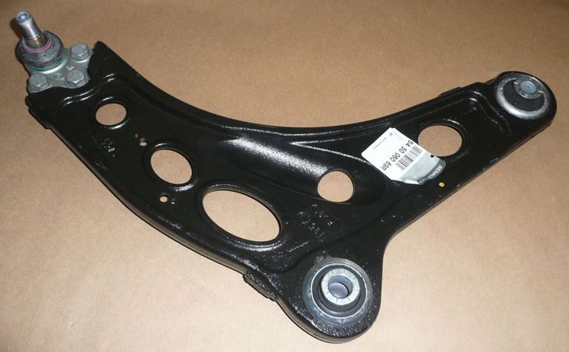 Wahacz Renault Trafic III prawy