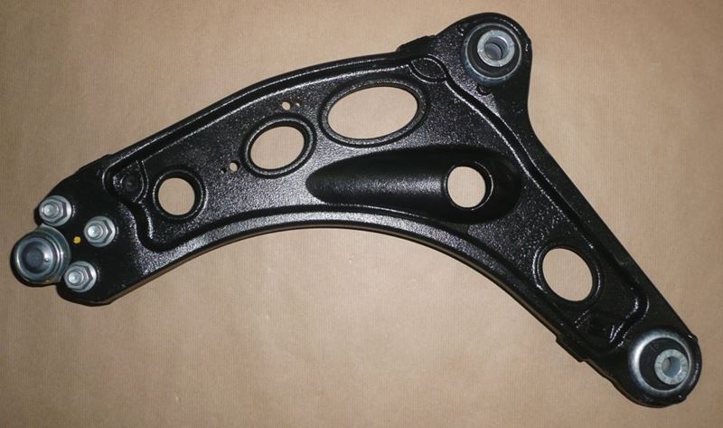 Wahacz Renault Trafic III prawy