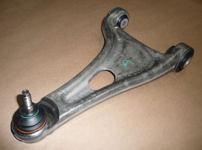 Wahacz Renault Twingo II prawy