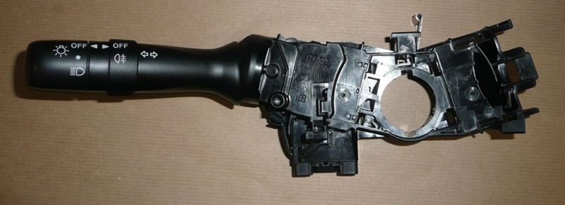 Przełącznik świateł Citroen C1 Peugeot 107