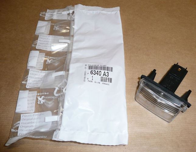 Lampa tablicy rejestracyjnej Citroen C4 Citroen C5 Citroen Xsara Peugeot Partner