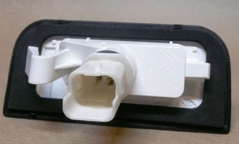 Lampa tablicy rejestracyjnej Citroen Jumpy III Peugeot Partner III