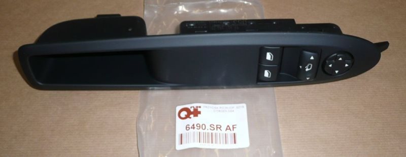 Przycisk podnoszenia i opuszczania szyb Citroen Ds4