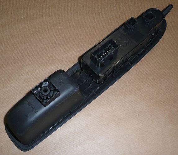 Przycisk podnoszenia i opuszczania szyb Citroen Ds4