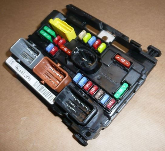 Skrzynka bezpieczników Citroen C3 Picasso Peugeot 207