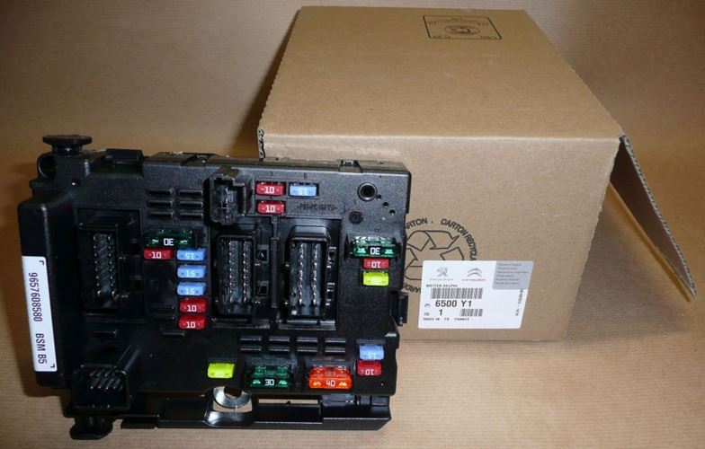 Skrzynka bezpieczników Citroen C3 Citroen C5 Peugeot 206