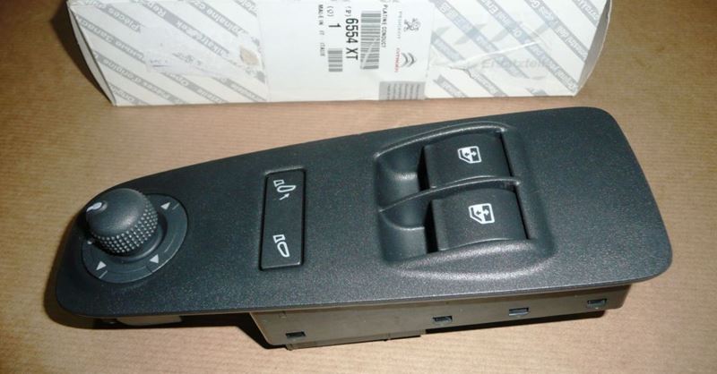 Przycisk podnoszenia i opuszczania szyb Citroen Jumper III