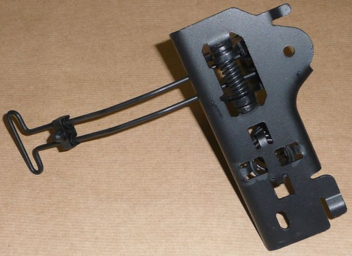 Zamek maski pokrywy silnika Renault Master III