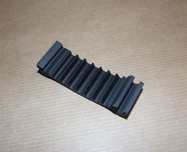 Spinka mocujący przewody Renault