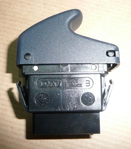 Przycisk podnoszenia i opuszczania szyb Renault Megane 5 pin