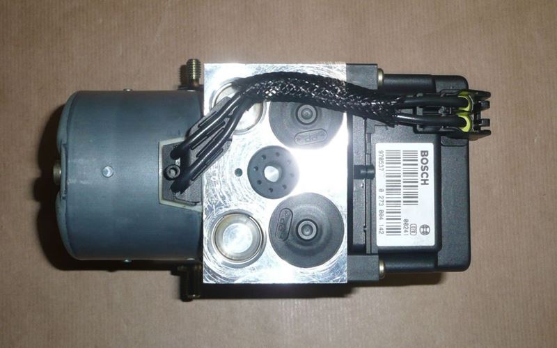 Pompa hamulcowa ABS Renault Kangoo 97-08