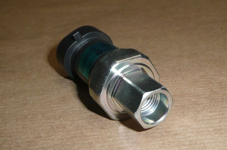 Czujnik ciśnienia klimatyzacji Renault Clio II Megane I