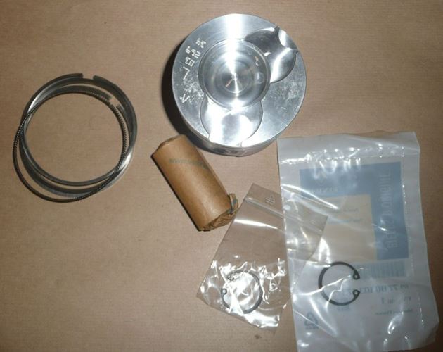 Tłok Renault Master II 1.9 Dci