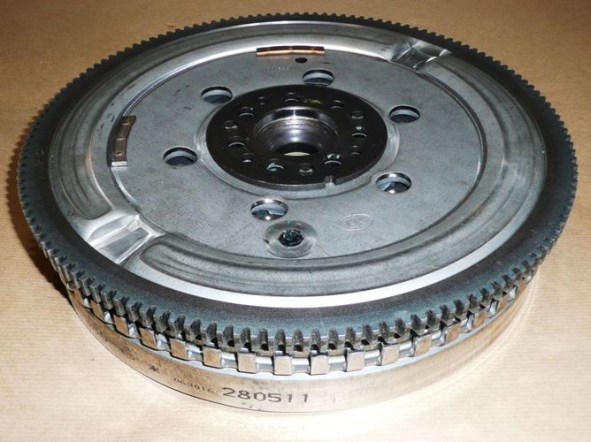 Koło dwumasowe Renault Megane III 1.9 Dci