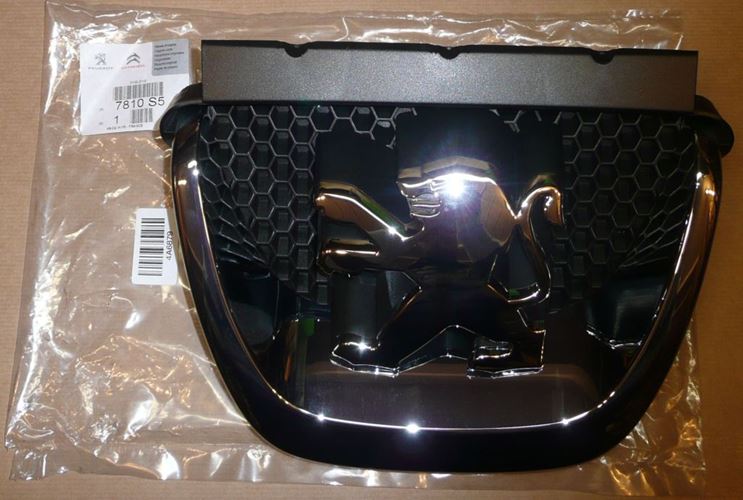 Emblemat Peugeot 308 grill