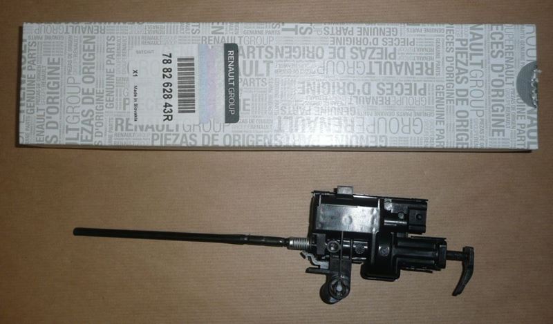 Mechanizm klapki wlewu paliwa Renault Clio IV