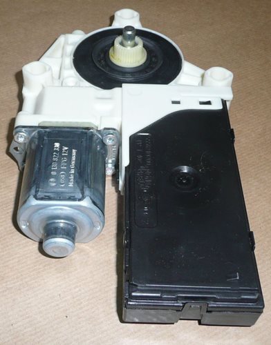 Silnik podnośnika szyby Renault Laguna III lewy