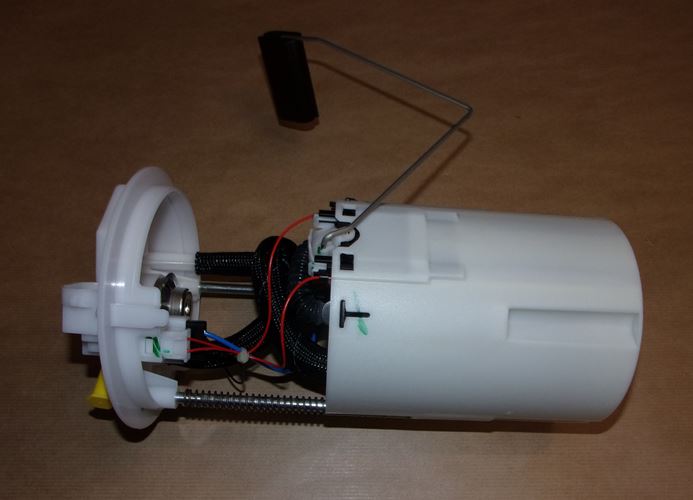 Pompa paliwa kompletna Renault Laguna II 01>