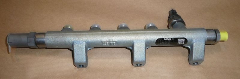 Rampa wtrysku Renault Master II 2.5 Dci