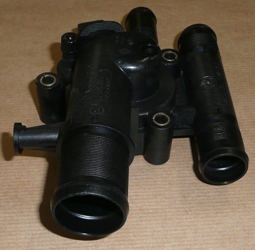 Obudowa termostatu Renault Megane II 1.9 Dci