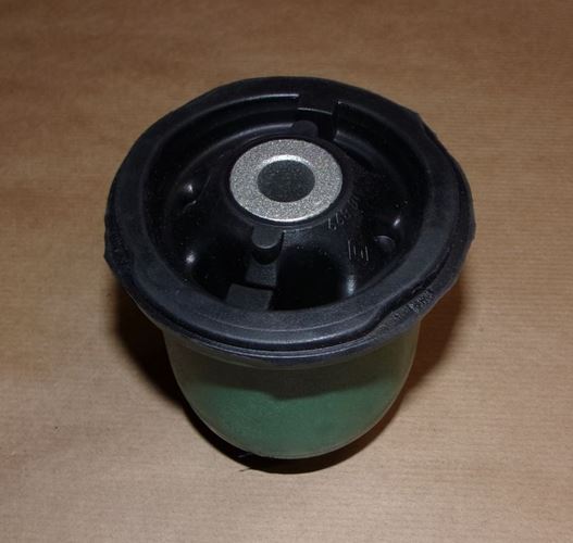 Tuleja tylnej belki Renault Clio III IV RS