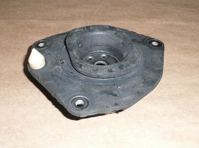 Poduszka amortyzatora Renault Megane 2002> przód