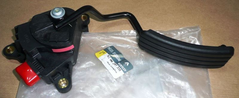 Potencjometr pedału gazu Renault Clio III