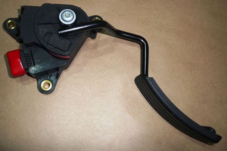 Potencjometr pedału gazu Renault Clio III